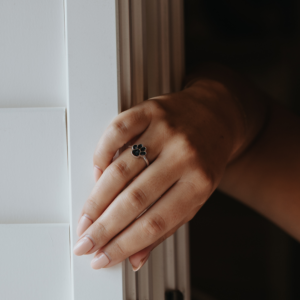 Liora Paw Print Ashes Ring - Ashes into Jewellery - Inscripture - Memorial Jewellery